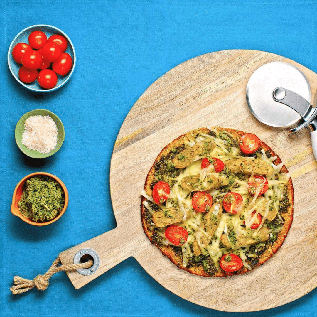 Cauliflower Pizza with Chick’n’Chives Sausage and Kale Pesto